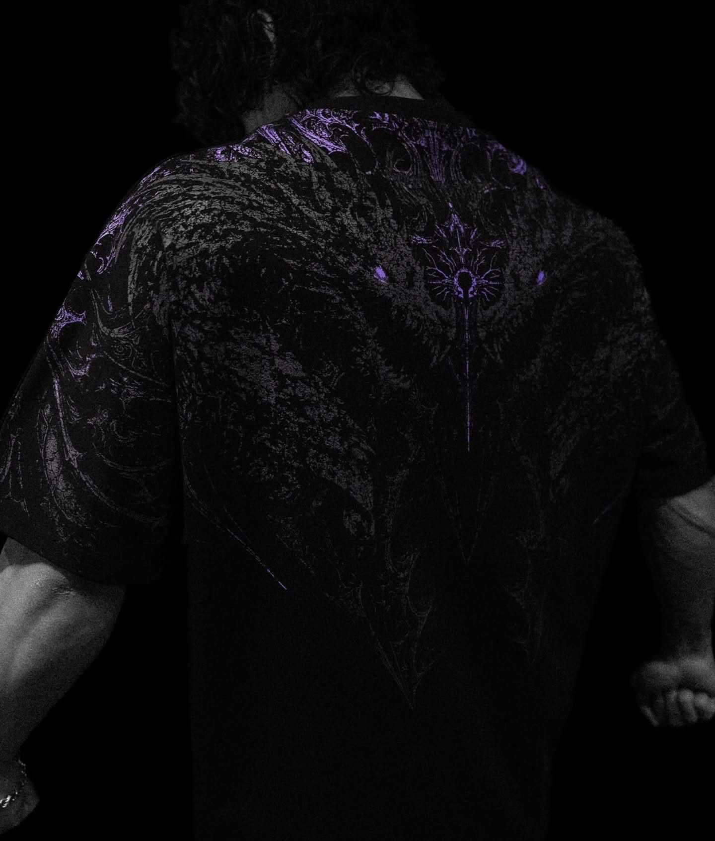 BD101 - Blood Wyvern Oversized T-shirt