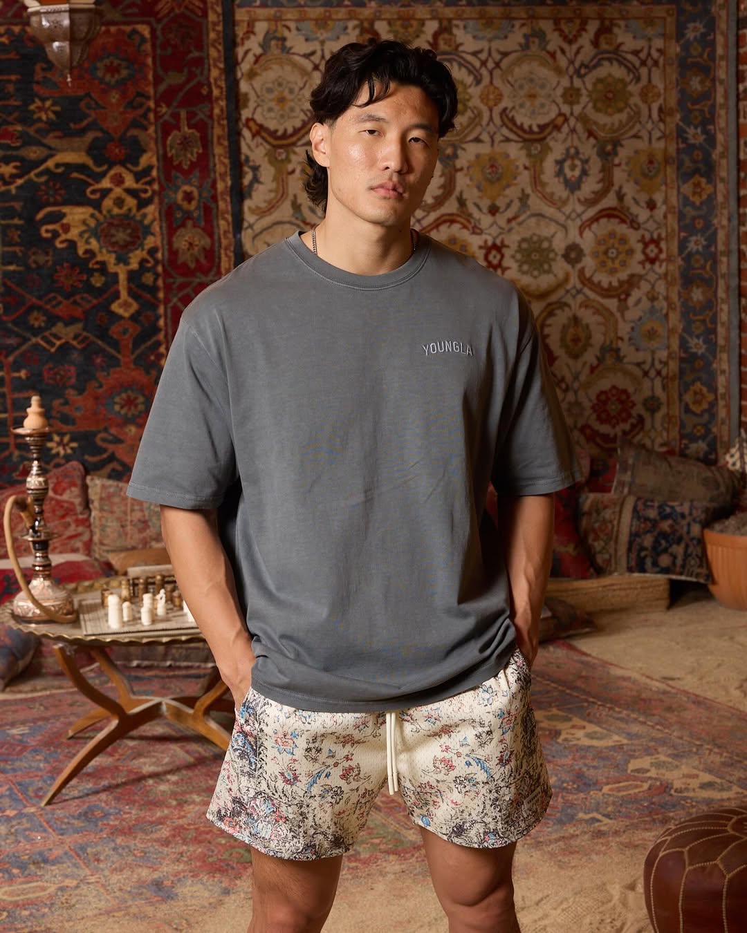 1112 - PERSIAN RUG SHORTS