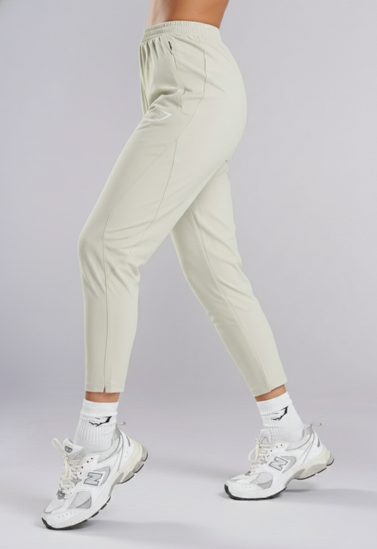 B1A3U - Maximise Track Joggers