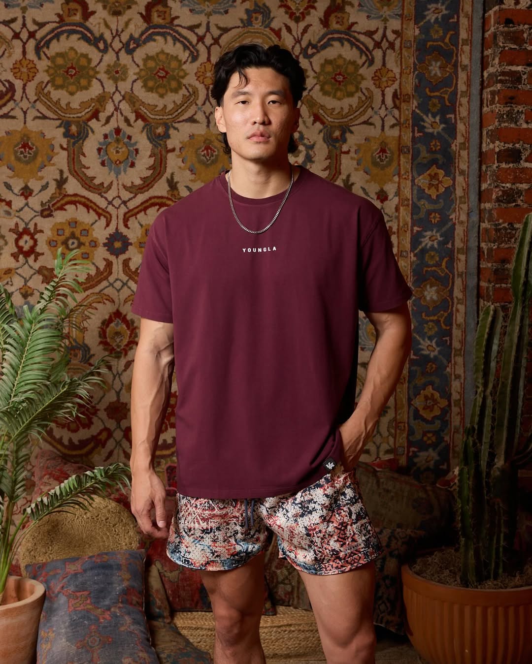 1112 - PERSIAN RUG SHORTS